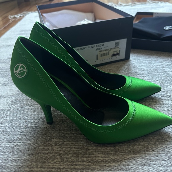Louis Vuitton Archlight Green Pump BNIB sz 37 Authentic - Picture 3 of 8